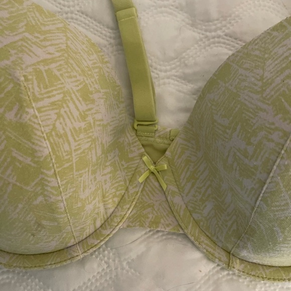 Cacique Lightly Lined 44C underwire. Line green - Picture 5 of 9